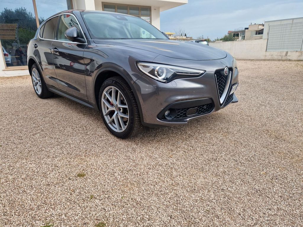 Alfa Romeo Stelvio 2020