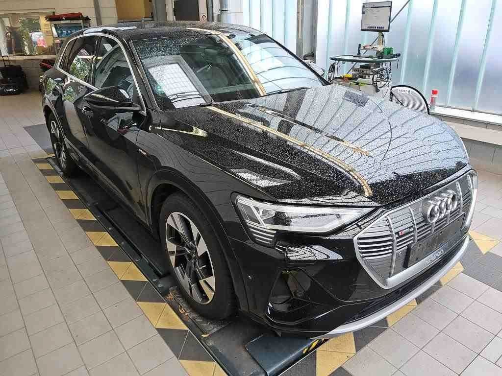 Audi e-tron 2022