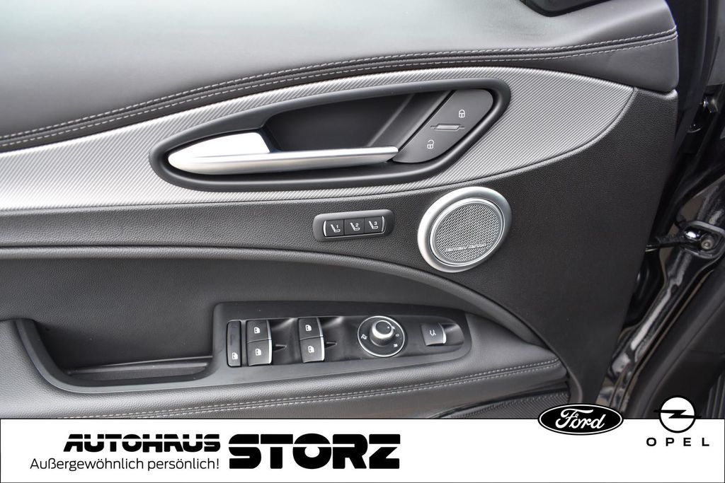 Alfa Romeo Stelvio 2024