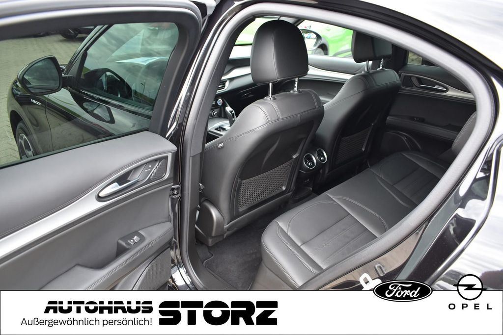 Alfa Romeo Stelvio 2024