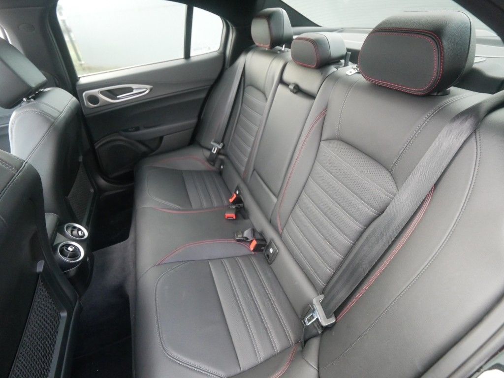 Alfa Romeo Giulia 2023