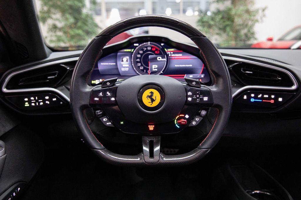 Ferrari 296 GTS 2024