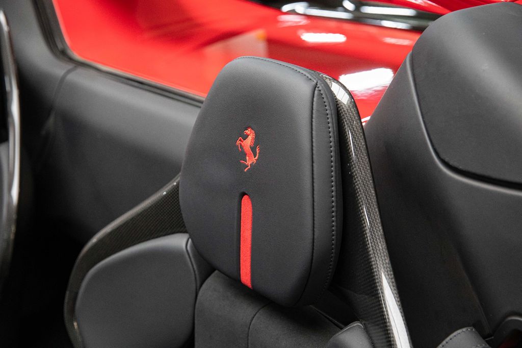 Ferrari 296 GTS 2024