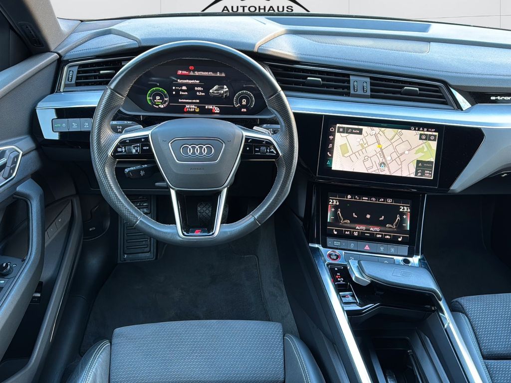 Audi e-tron 2022
