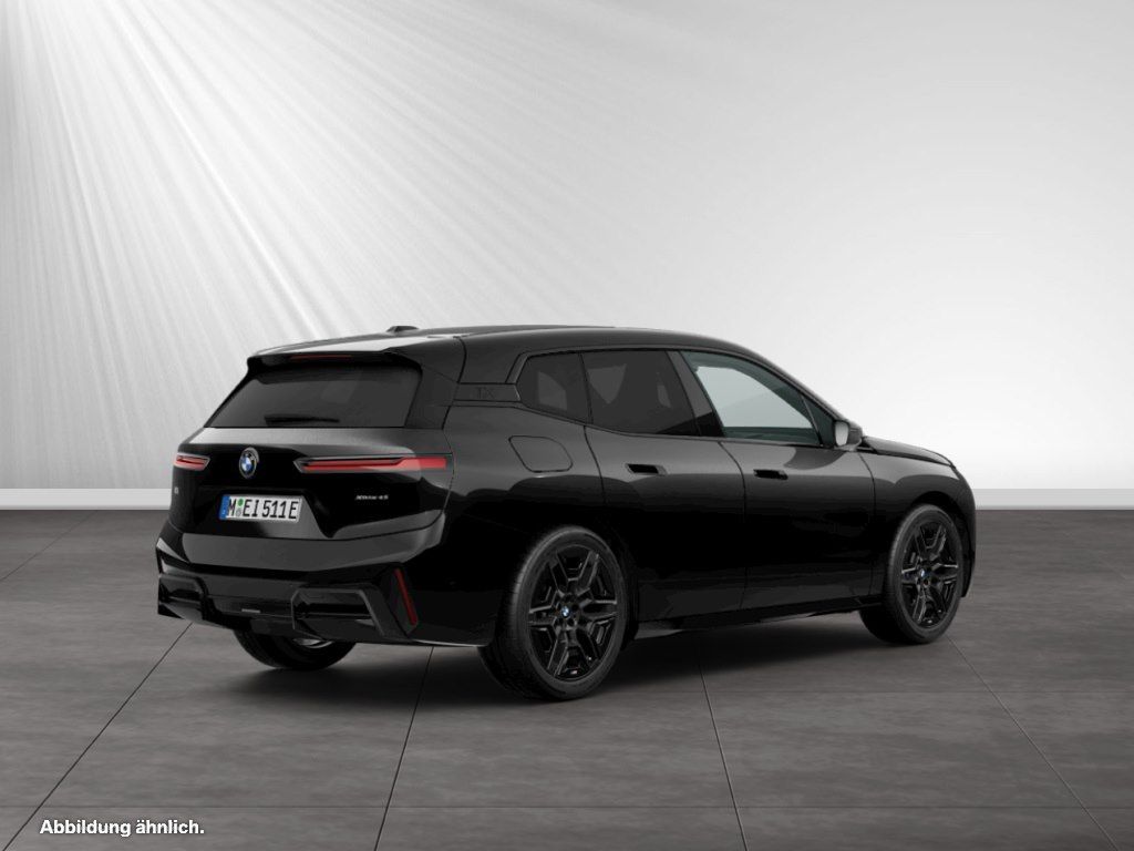 BMW iX 2025