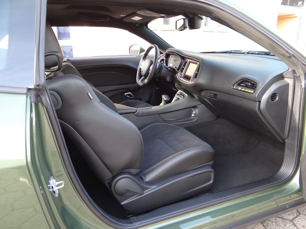 Dodge Challenger 2024