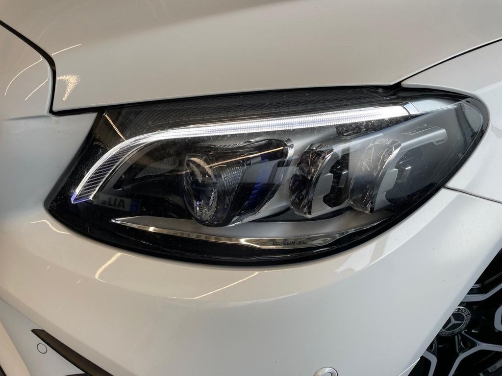 Mercedes-Benz C 300 2021