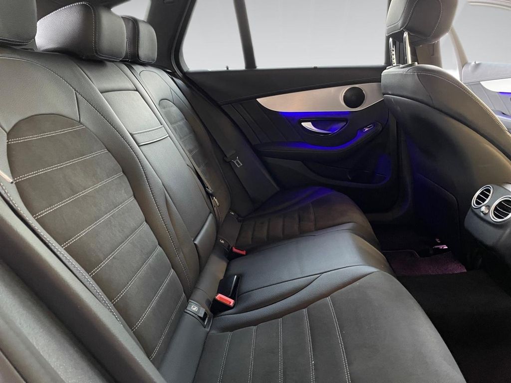 Mercedes-Benz C 300 2021