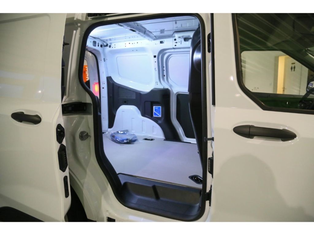 Ford Transit Courier 2025