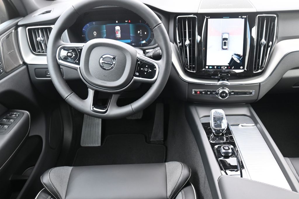 Volvo XC60 2025