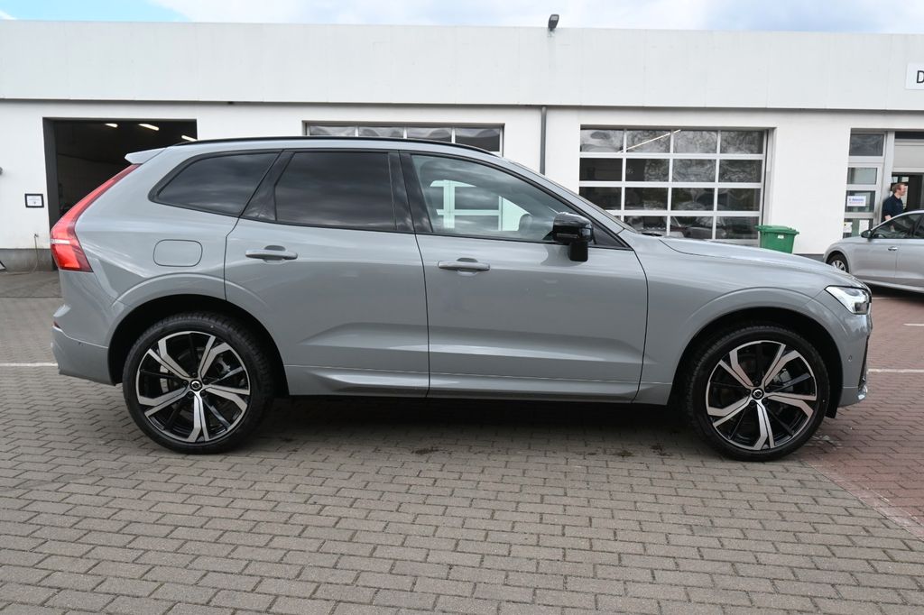 Volvo XC60 2025