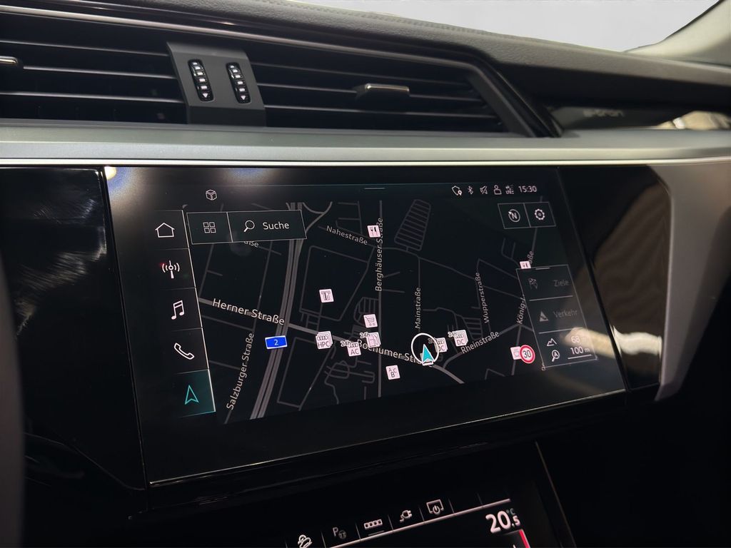 Audi e-tron 2022