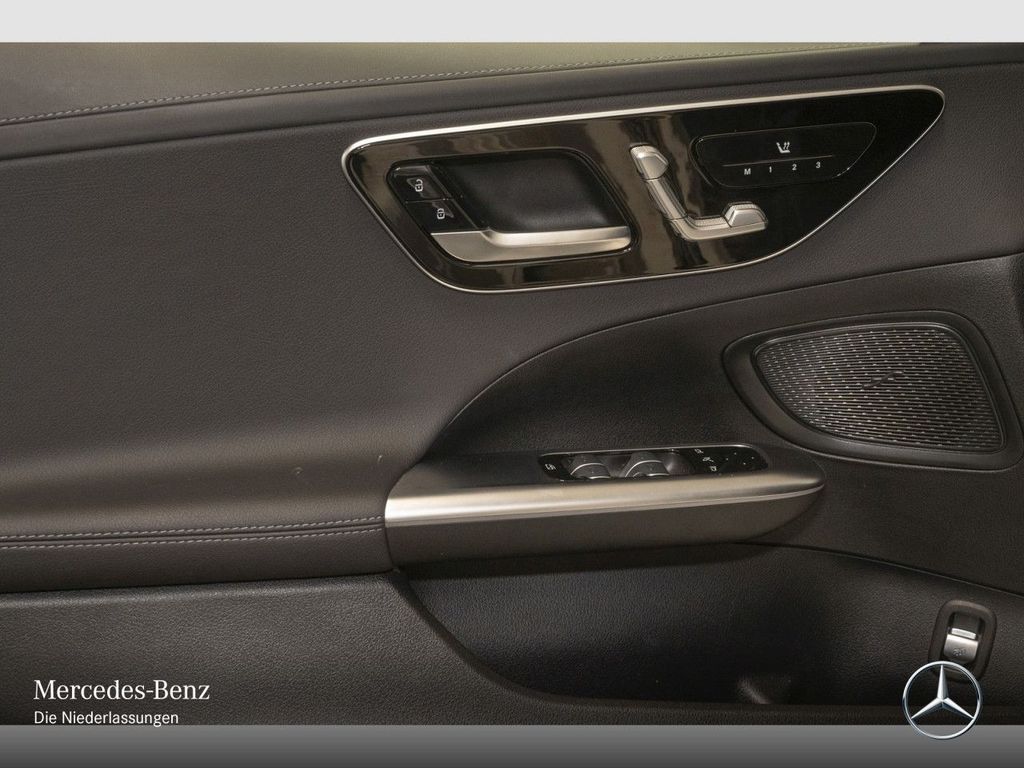 Mercedes-Benz C 200 2025