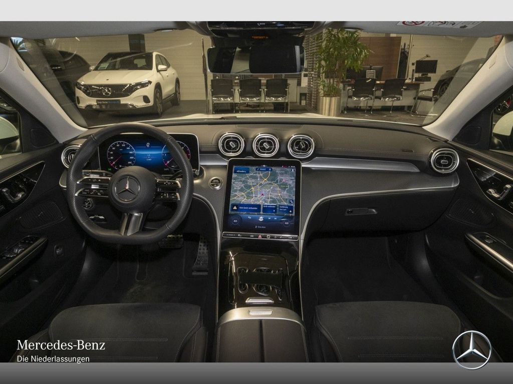 Mercedes-Benz C 200 2025