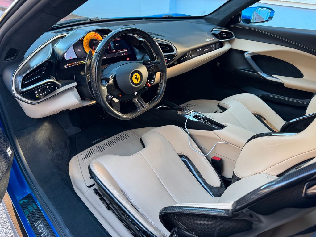 Ferrari 296 GTS 2023