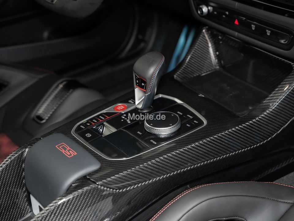 BMW M4 2025