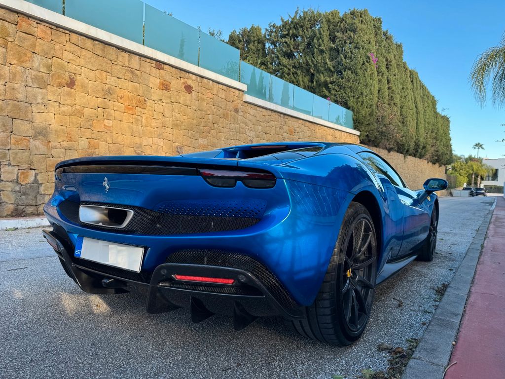 Ferrari 296 GTS 2023
