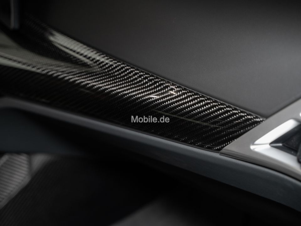 BMW M4 2025