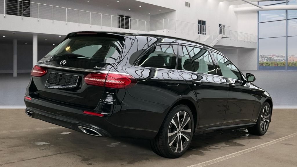 Mercedes-Benz E 300 2021