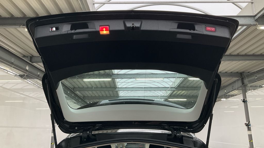 Mercedes-Benz E 300 2021