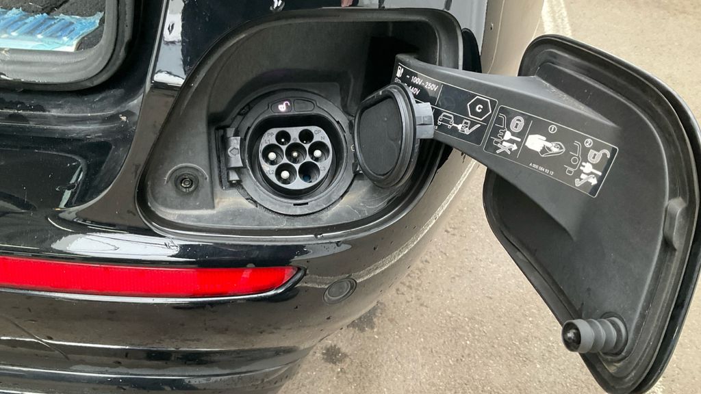 Mercedes-Benz E 300 2021