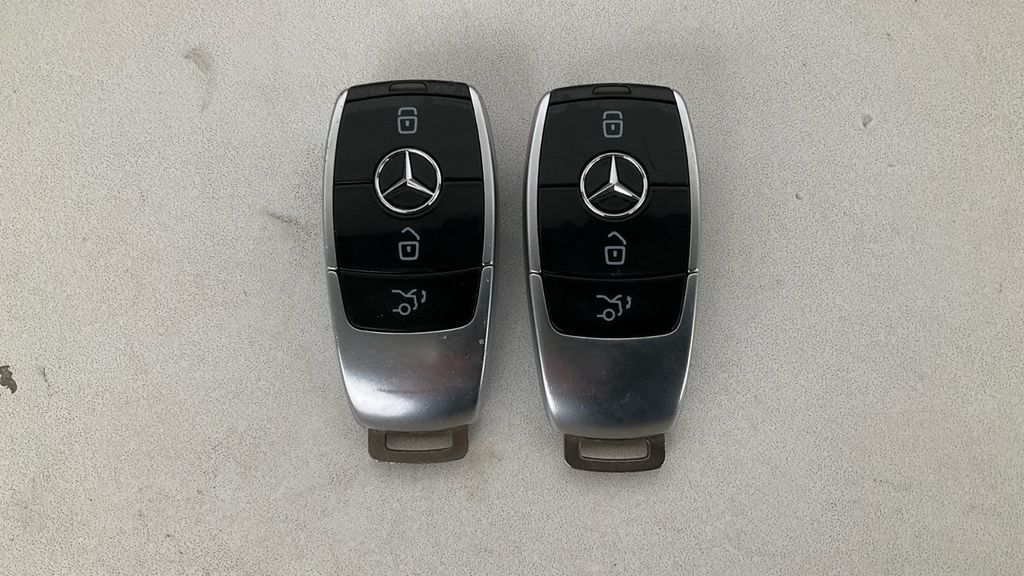 Mercedes-Benz E 300 2021