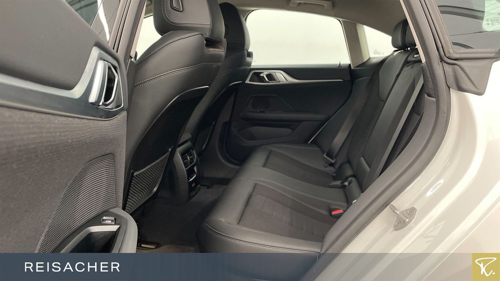 BMW i4 2023