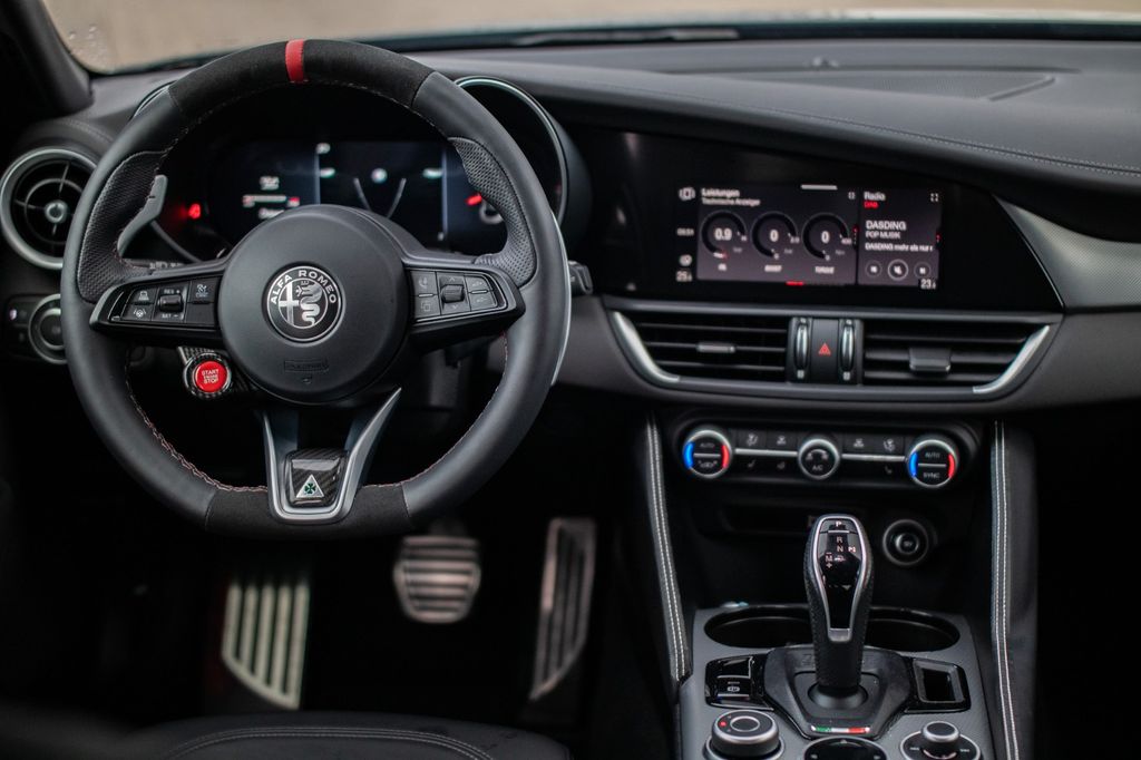 Alfa Romeo Giulia 2024