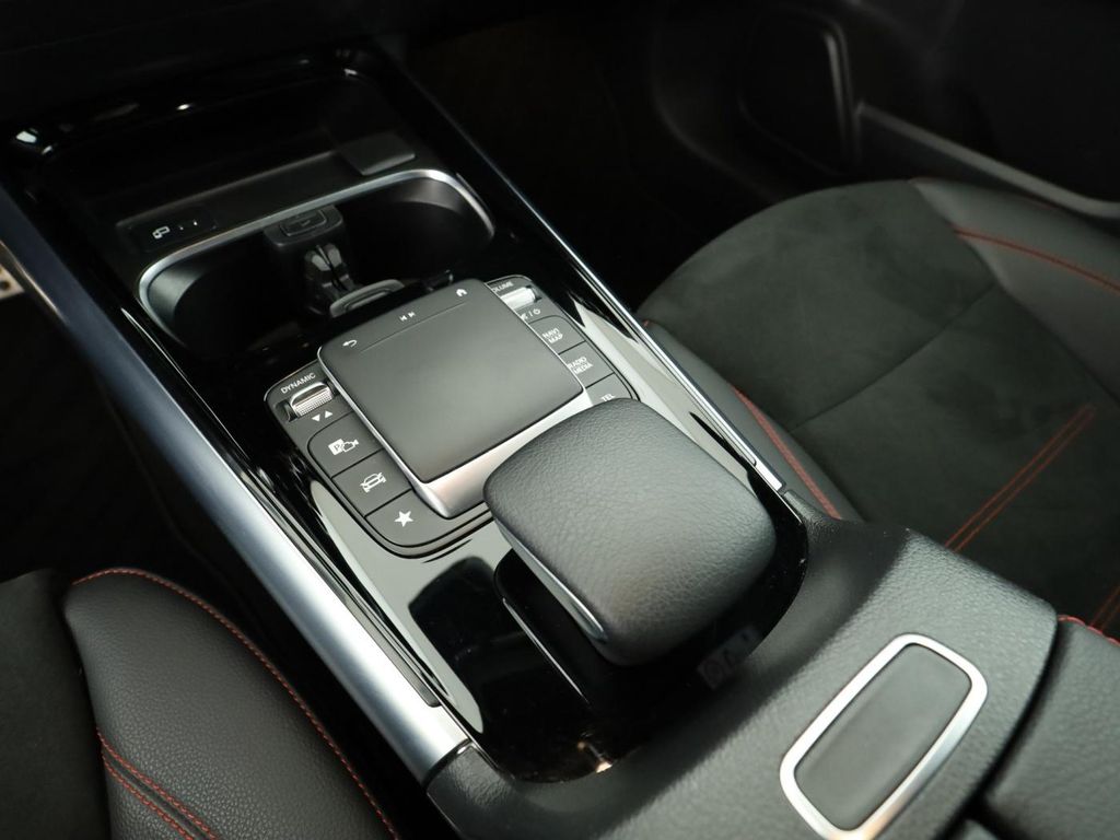 Mercedes-Benz B 250 2022