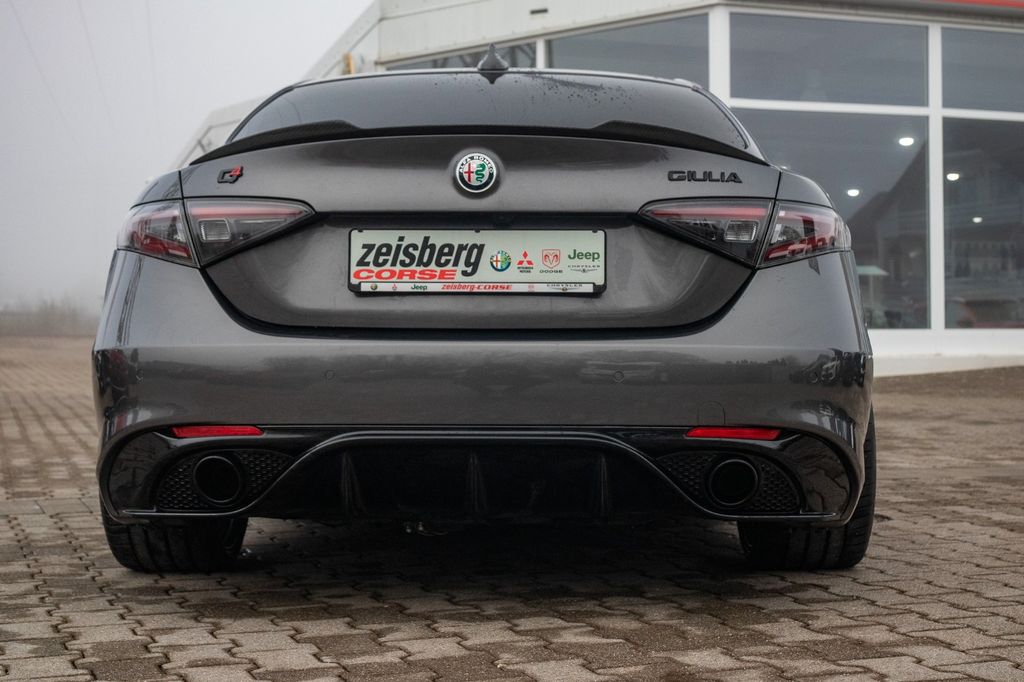 Alfa Romeo Giulia 2024