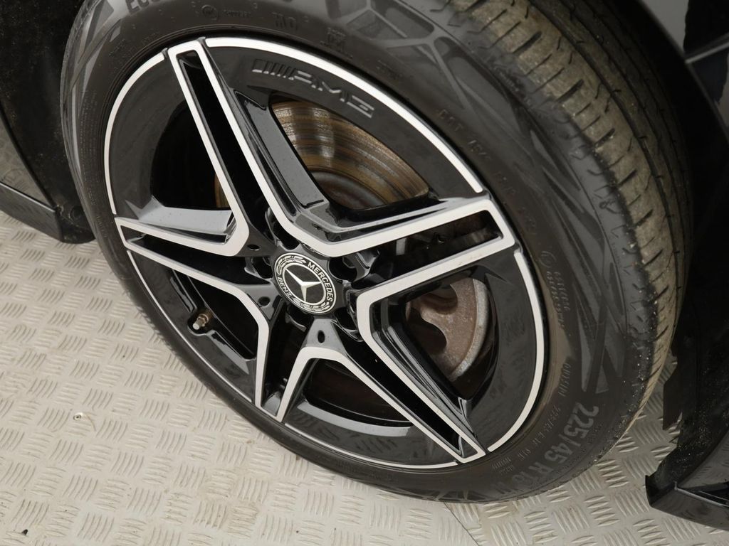 Mercedes-Benz B 250 2022