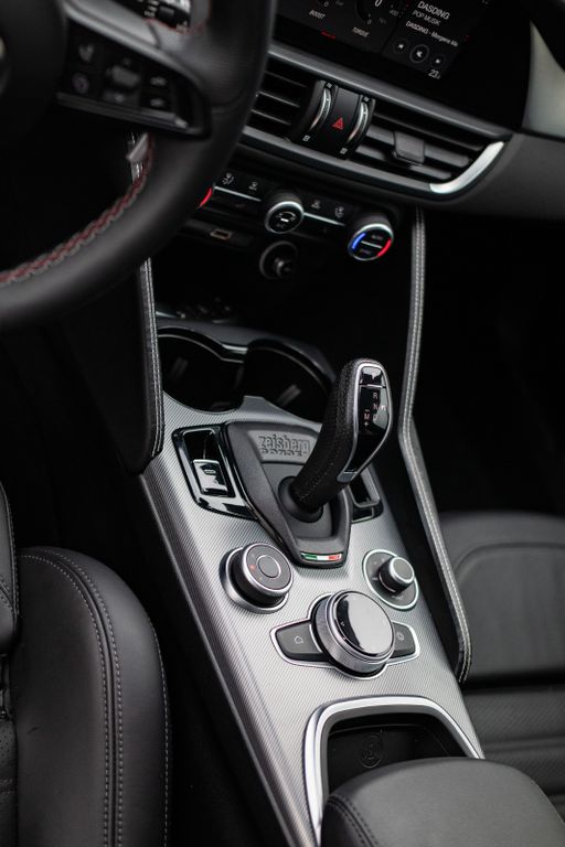 Alfa Romeo Giulia 2024