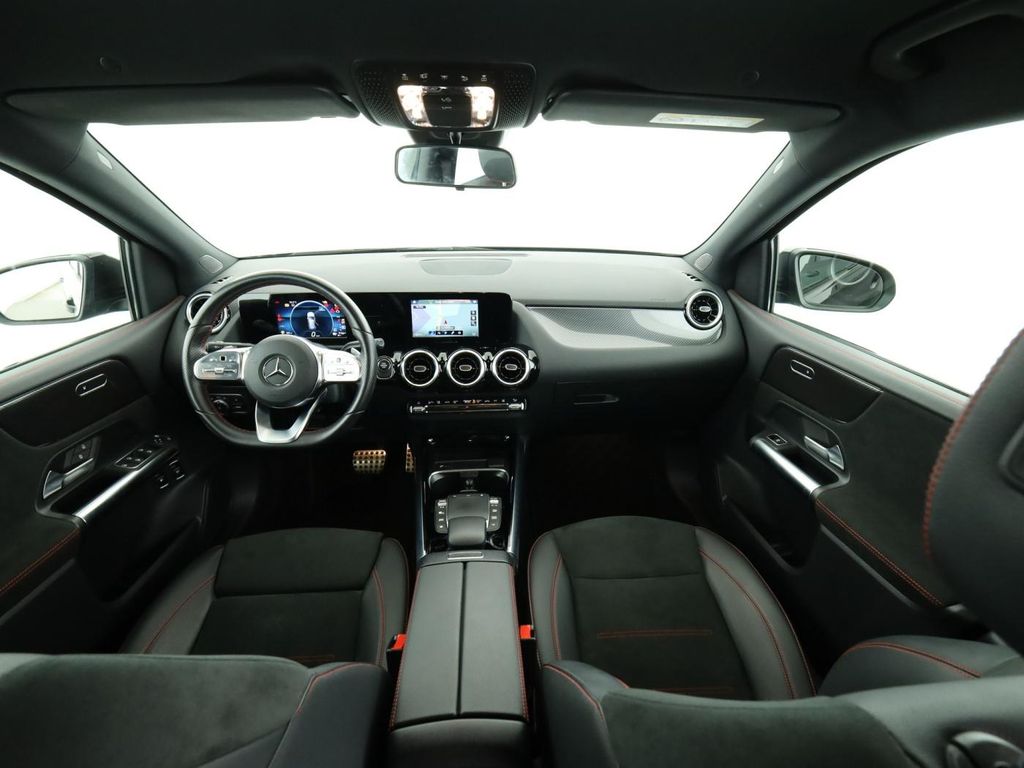 Mercedes-Benz B 250 2022