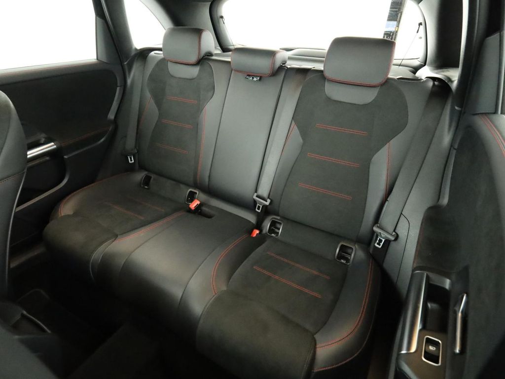 Mercedes-Benz B 250 2022