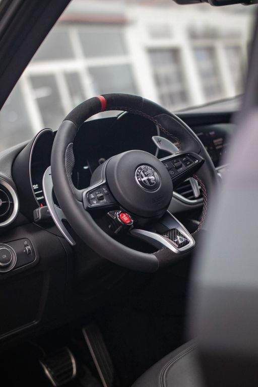 Alfa Romeo Giulia 2024