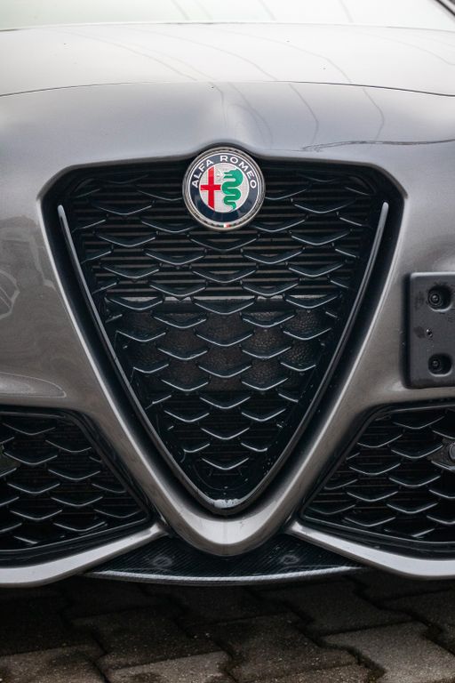 Alfa Romeo Giulia 2024