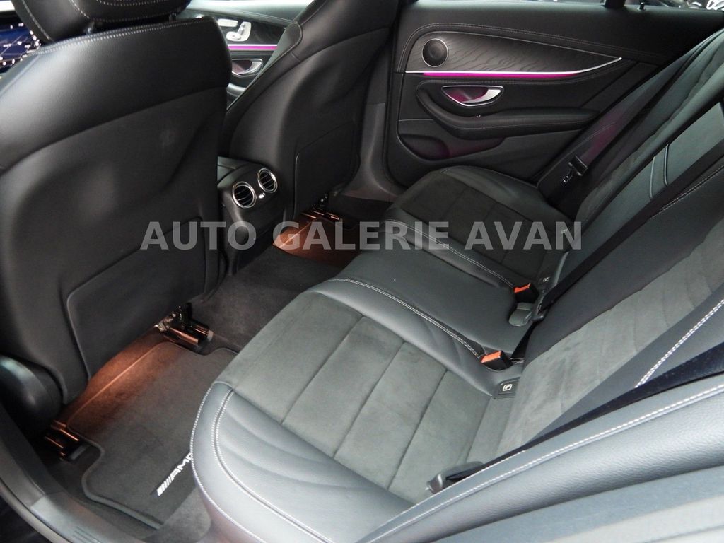 Mercedes-Benz E 300 2022