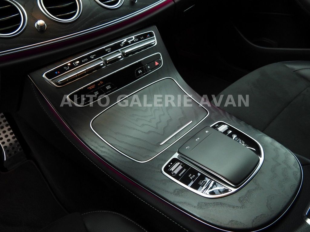 Mercedes-Benz E 300 2022