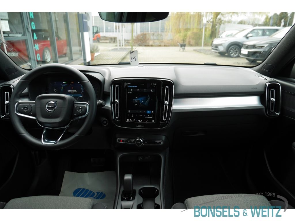 Volvo XC40 2024