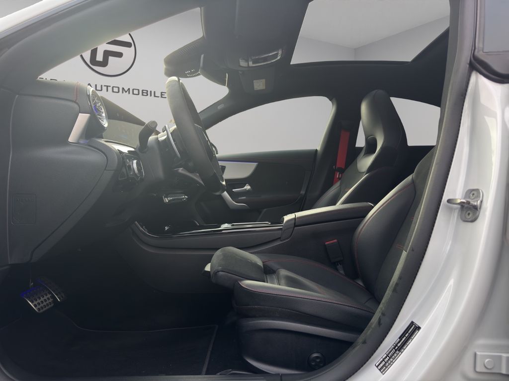 Mercedes-Benz CLA 35 AMG 2023