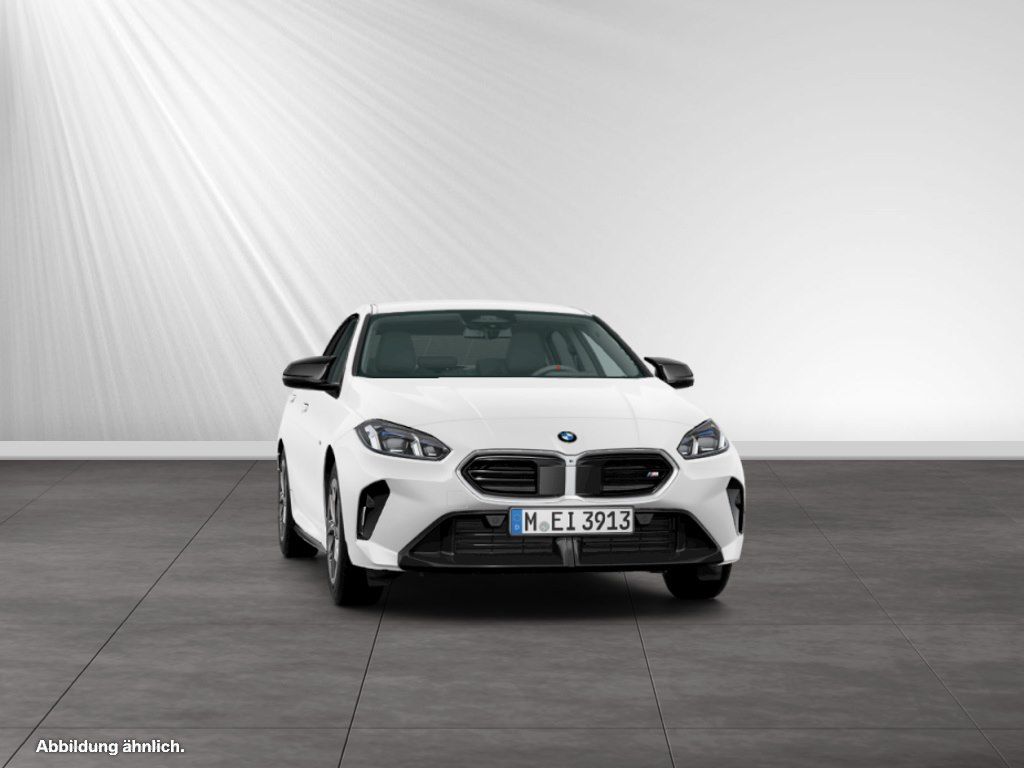 BMW M235 2025