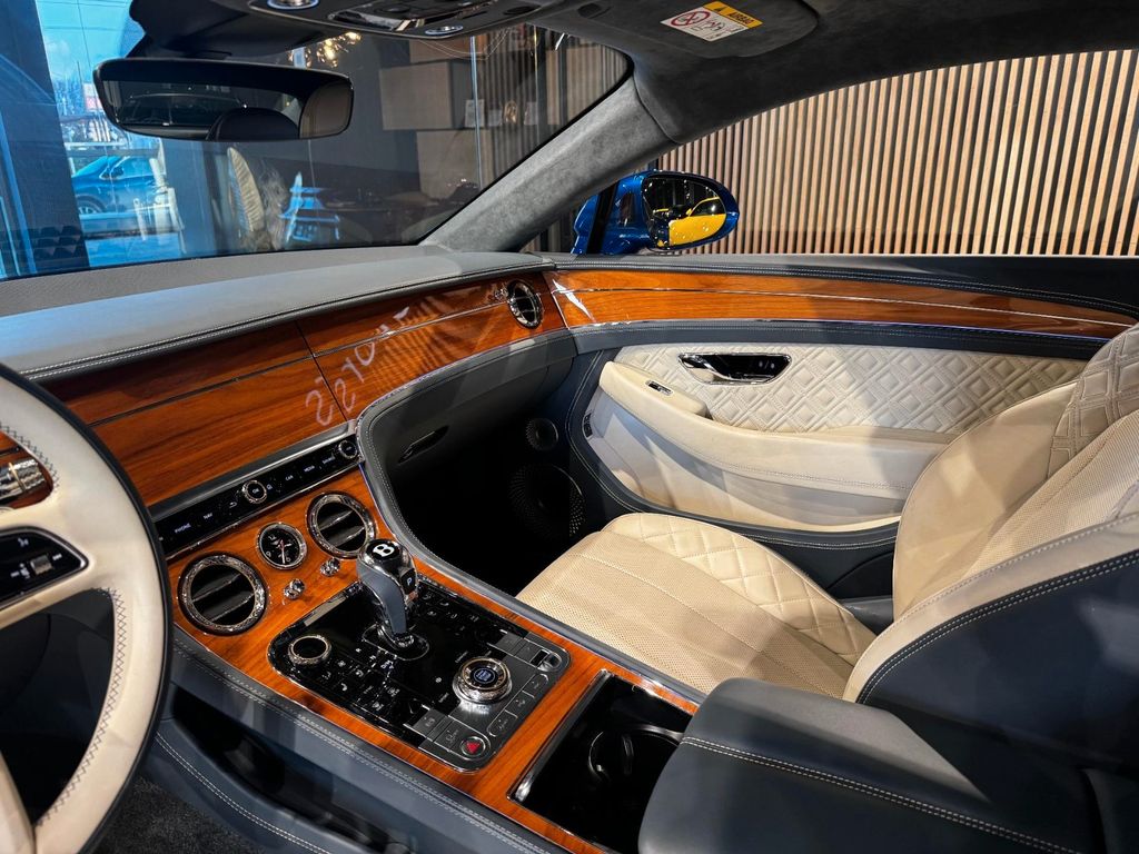 Bentley Continental GT 2021