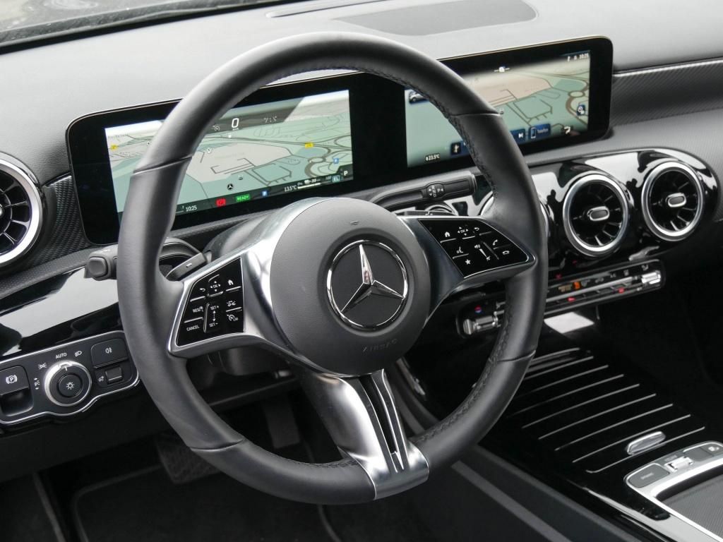 Mercedes-Benz A 250 2024