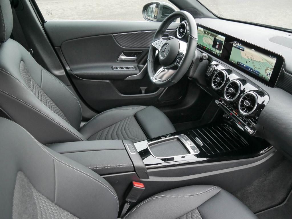 Mercedes-Benz A 250 2024