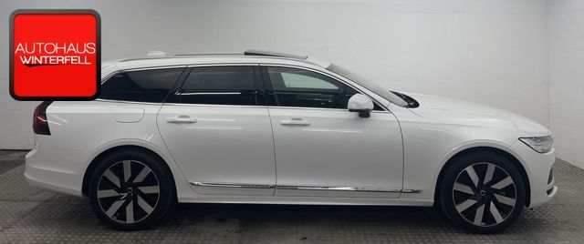 Volvo V90 2024