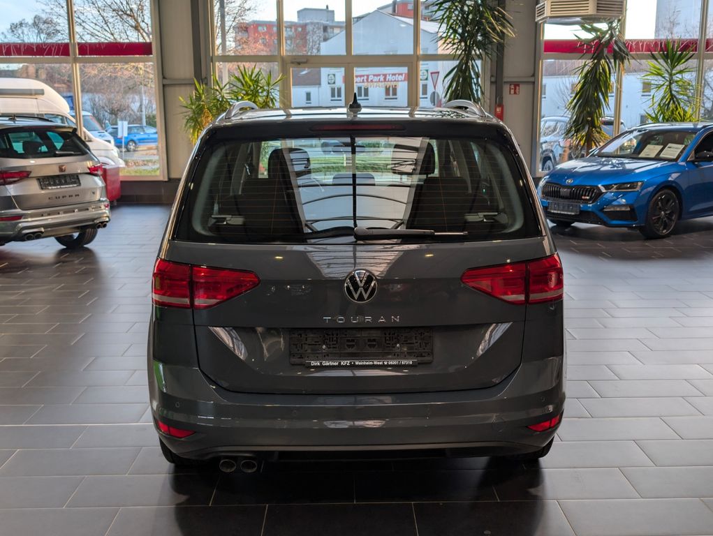 Volkswagen Touran 2021