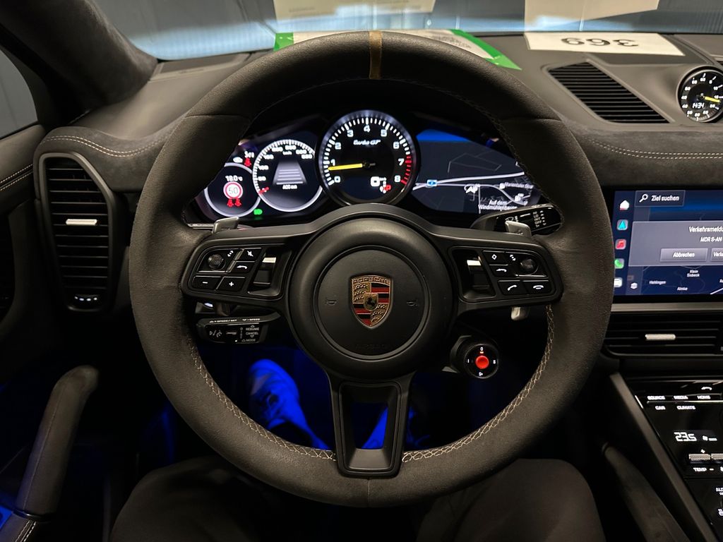 Porsche Cayenne 2021