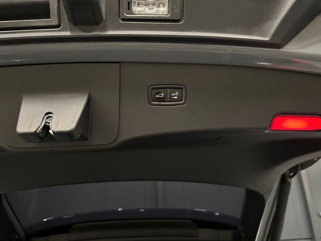 Porsche Cayenne 2021