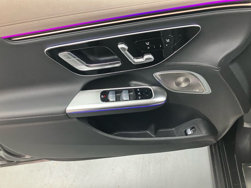 Mercedes-Benz EQE 2023