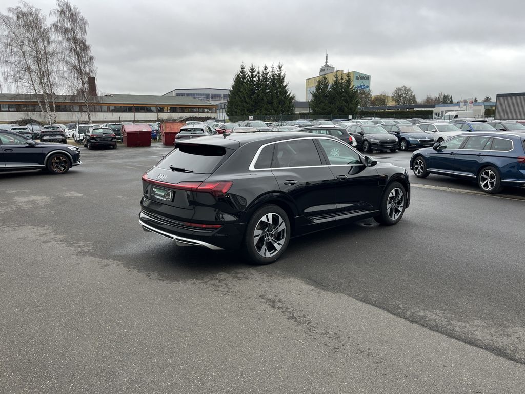 Audi e-tron 2022